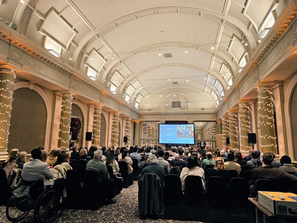 TseDorothyLab's tweet image. Great @BritishNeuro festive 🎅🎄symposium on the 'Resilient Brain' - covered topics on #dementia, #ageing, rehabilitation, mental health and stress. Lovely to be part of the #BNA community!