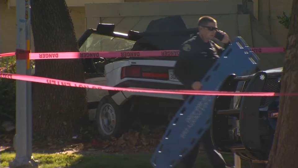 nbcbayarea's tweet photo. UPDATE: One person died Monday morning after a white Ford Mustang veered off the roadway and slammed into a tree, as well as part of a home, in South San Jose, according to police. https://t.co/TH9JDeSzmC https://t.co/CplzbsJ0Cf