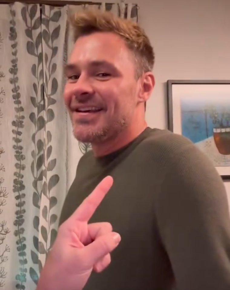lvjk's tweet photo. Happy Birthday to Paddy ๐๐!! An amazing human being and actor. We are truly blessed to have him playing Adam Ruzek and one half of Burzek ๐. I hope he has an amazing day!!!
#PatrickJFlueger
#ChicagoPD
@WolfEnt @NBCOneChicago https://t.co/hP1brmUP9l