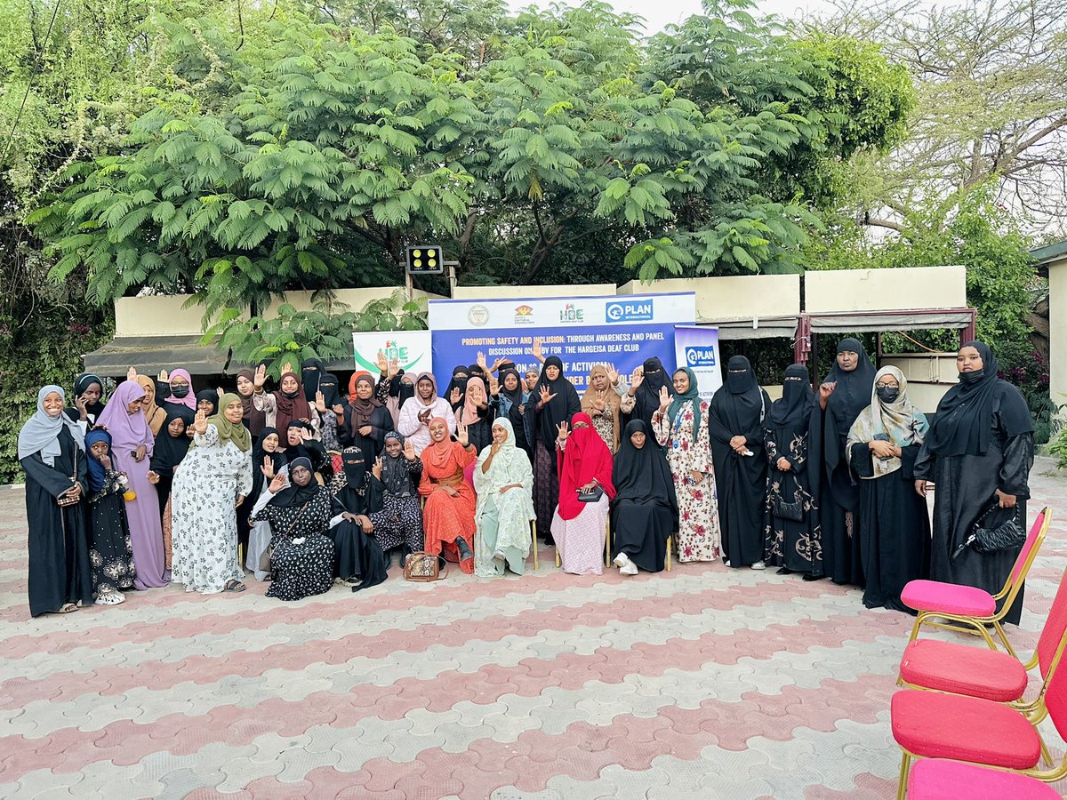 PlanInt_Som's tweet photo. Inspiring change, one voice at a time! 🗣️ Our session with women &amp; girls with hearing impairments was a powerful 💪 session during the #16Days campaign. By discussing GBV and raising awareness, we're building a more inclusive and equitable environment. #EndGBV
1/2 https://t.co/xfRXSfyNUx