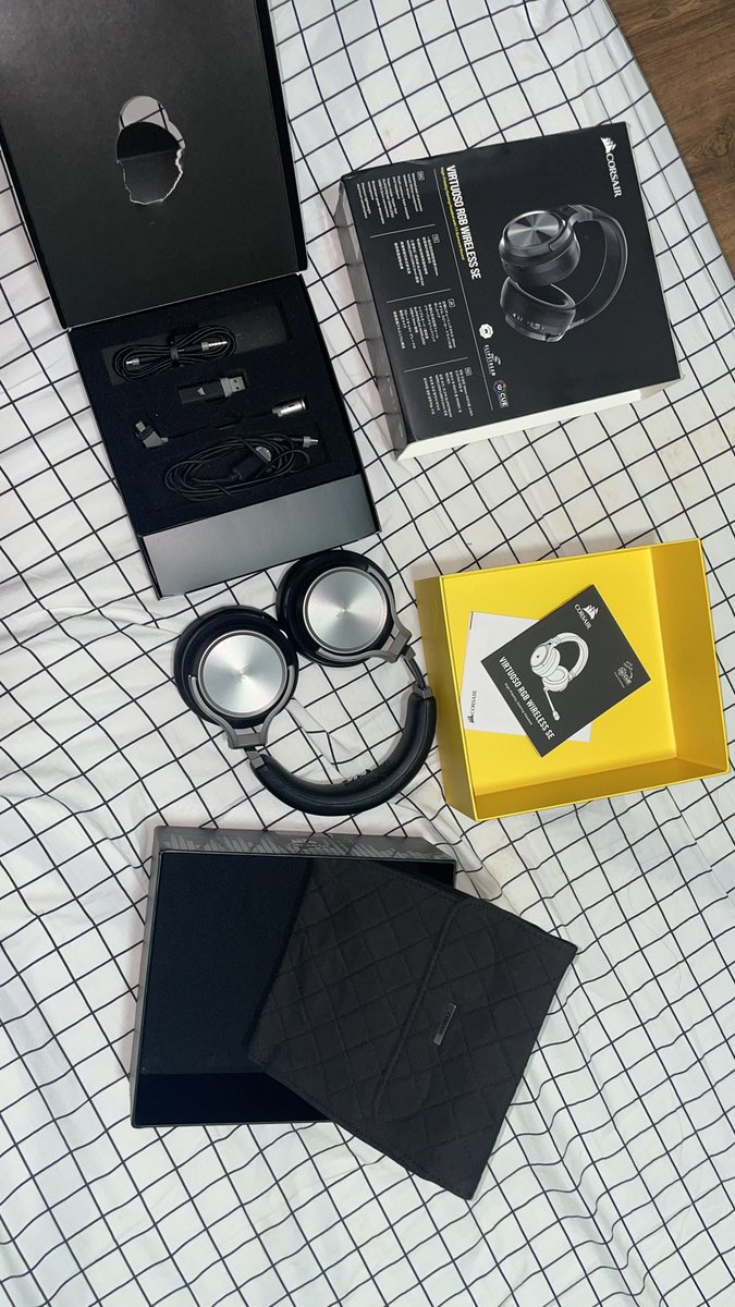 AidilOsmann's tweet photo. WTS CORSAIR VIRTUOSO SE WIRELESS.

Taknak beli takpa, bantu RT pon okey hihi.

harga beli RM1k, harga jual RM500 (nego sampai jadi) https://t.co/5U2YdHcKHn