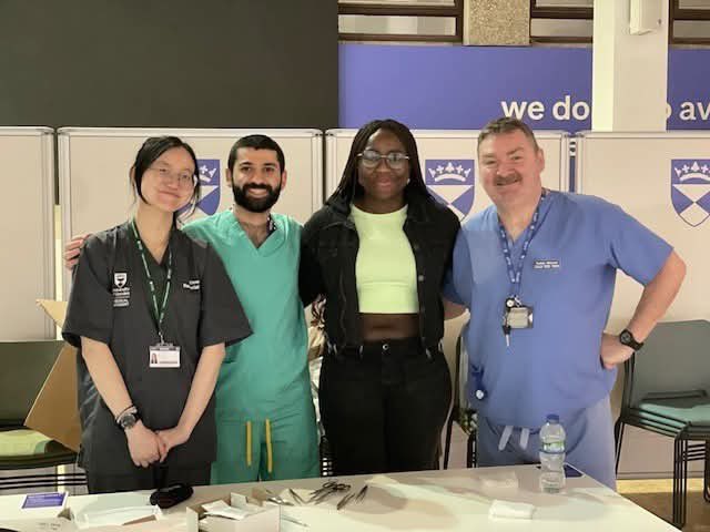 Dundee Clinical Skills (@innovativesim) on Twitter photo Last Week Roddy from our team helped out with the Medic Insight Stall! π¬
School Children who were 11-14 interested in Medicine were invited along to workshops & presentations π©Ίπ©π½ββοΈπ¨π½ββοΈ
We hope they all enjoyed, and we canβt wait to see them at Dundee soon hopefully π€π½ Last Week Roddy from our team helped out with the Medic Insight Stall! π¬
School Children who were 11-14 interested in Medicine were invited along to workshops & presentations π©Ίπ©π½ββοΈπ¨π½ββοΈ
We hope they all enjoyed, and we canβt wait to see them at Dundee soon hopefully π€π½