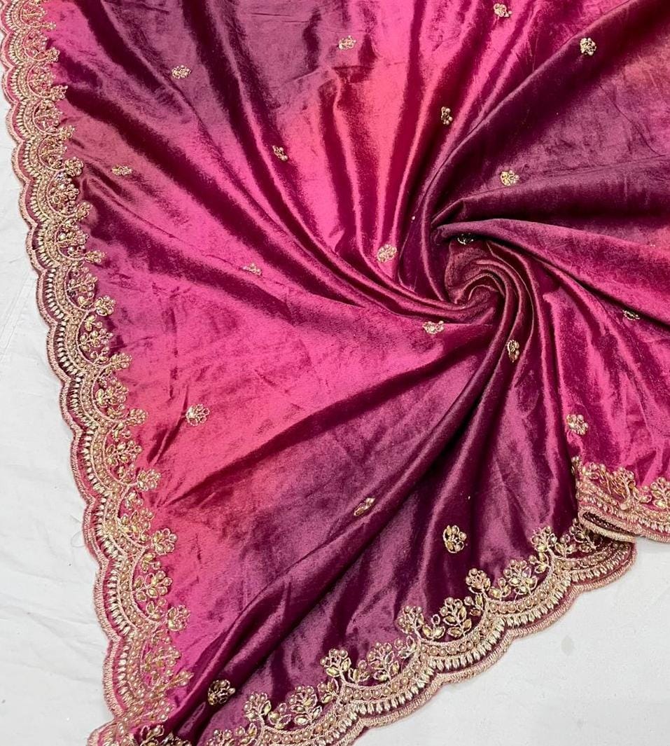 RootsDesi's tweet photo. Ae nazneen suno na

Multicoloured Velvet Embroidered Dupattas 

2150 each

WhatsApp us at +91-8295197848 or 8168435302

Chat link: https://t.co/jGdRBvAaaP

#velvetdupatta #fancydupatta #winterdupatta #warmdupatta #dupattas #dupattaswag #shehneeldupatta #sheneeldupatta https://t.co/usLT8OoQ4l