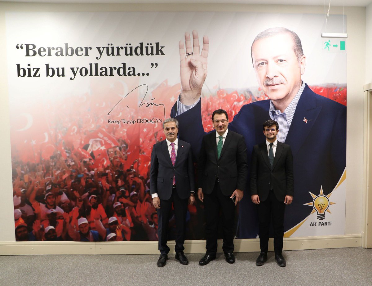 hserdarakgun's tweet photo. Sakarya Büyükşehir Belediye Başkanımız Sayın Yusuf Alemdar ile birlikte, Genel Başkan Yardımcımız Sayın Ali İhsan Yavuz’u ziyaret ettik. 

Sakarya’mız için daha iyi hizmetler sunma yolunda, her zaman birlikte çalışmaya devam edeceğiz. 

Genel Başkan Yardımcımıza misafirperverliği için teşekkür ederiz.