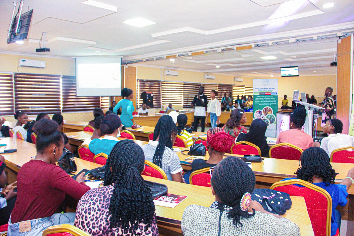 jdpmcosogbo1's tweet photo. The maiden edition of the #campusstorm organized by the @jdpmcosogbo1 with funding support from the @PEPFAR was a great success as the bar of service awareness on HIV/AIDS has been raised among adolescents. The programme provided an opportunity for adolescents to ask questions... https://t.co/Tzl7xIGvGB