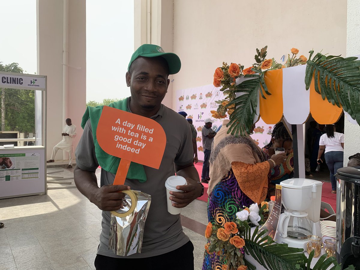 airmingle_e's tweet photo. Tea moments from the Nutritious Food Fair @psalas001 face says it all… https://t.co/afLGvvToWN