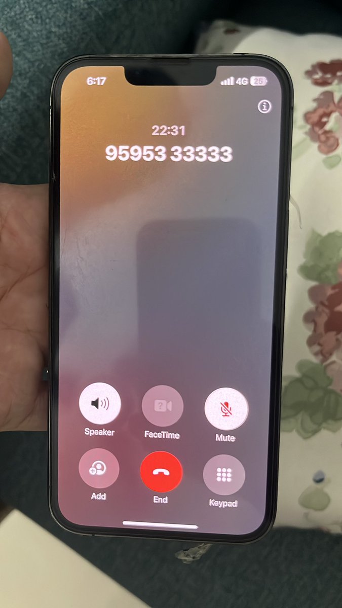 ninadthe9's tweet photo. @Cleartrip Had purchased tickets today morning but the status us still showing pending and I’ve made 4 calls but the person behind the calls takes the details and puts me on hold. Have been on hold for more than 20 minutes now.  I’m yet to get a solution. Kindly help https://t.co/0tB1IY0TT4
