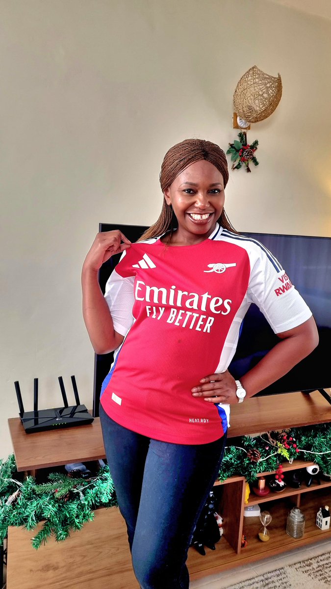 CarolRadull's tweet photo. So I am giving away THREE original Arsenal jerseys like mine courtesy of TCL &amp; Arsenal partnership.

Have you shared your inspiring success story to stand a change to win?

#InspireWithTCL #TCLxArsenal #InspiringGreatness #ArsenalTCL #ChooseTCL

@tcl_middleeast @arsenal https://t.co/QcM6FRaZ35