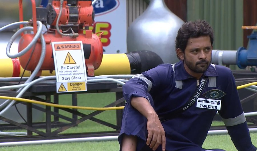 Traderscho48873's tweet image. A glimpse of #Arun&apos;s behavior today.

Courtesy: #BBS8 camera crew

#BiggBosstamil8 #BiggBossTamilSeason8 #BiggBossTamil #BBFollower8 @VijaySethuOffl