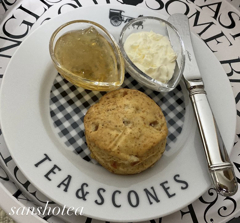 sanshotea's tweet photo. Dear Aunt Lucy
YORKSHIRE GOLD / TOH
久しぶりのパディントンマグ🧸
早めの夜お茶にfamfamさんの
グラハムオレンジピール🥰
小ぶりで罪悪感もあまりない🤭
ブロッサムキャリコの再販買えた🙌
送料問題もあり他のも買い足した😆
カレンダーもらえるかなぁ💓
#茶好連
#famfam https://t.co/Y800e64mMV