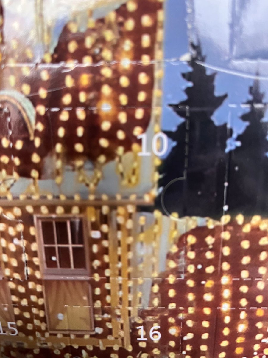ETimsNet's tweet photo. Day 10 of Lampoons Advent!
#grizwald #RV2 https://t.co/L27Gj7JmE3
