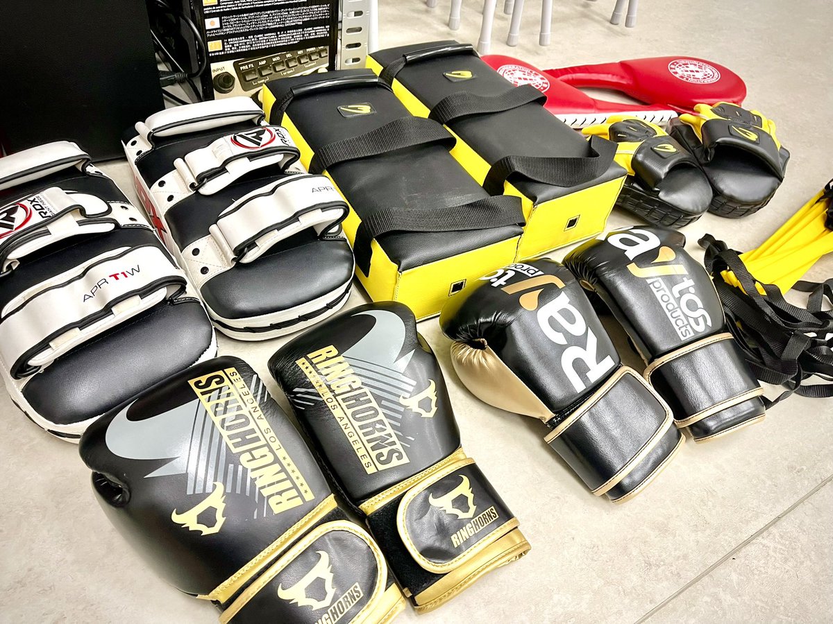 KRT_SG's tweet photo. 【告知】

少し急ですが、今月12/19(木)15~18時でWSやります🥊

年末の平日昼間、お忙しいとは思いますが｢行ってみたい｣｢興味がある｣方はDMまで🙏🏼

詳細をお知らせいたします！

お気軽にお問い合わせ下さい😊

#アクション
#キックボクシング
#ワークショップ
#俳優
#役者
#スキルアップ https://t.co/7s6GXV6NiW
