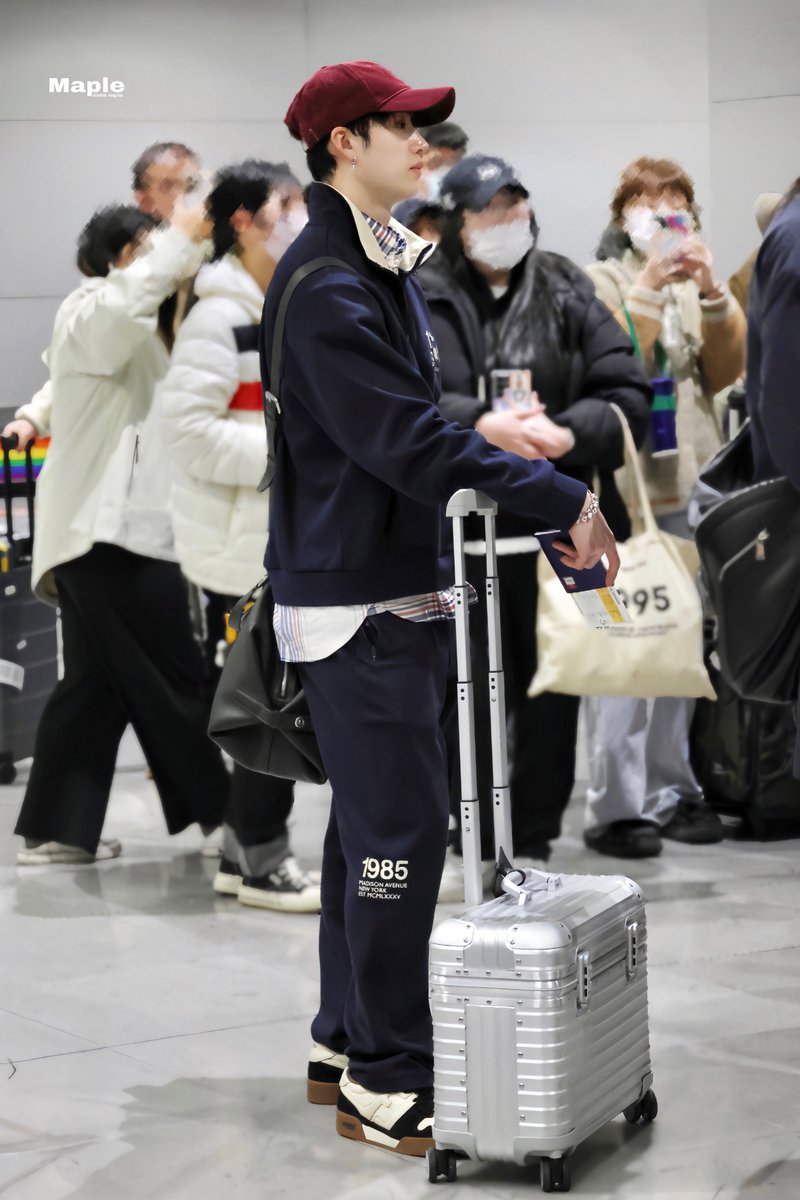 _Maple__97's tweet image. 241204  HQ

#스트레이키즈  #스키즈 #straykids  #BangChan
#방찬  #バンチャン