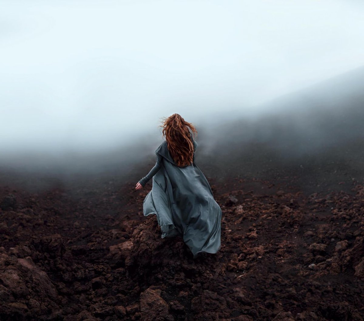 Innes571's tweet image. The world of our fantasies is much unlike reality. We constantly need those things that are in short supply (happiness, money, love...). 😍😍