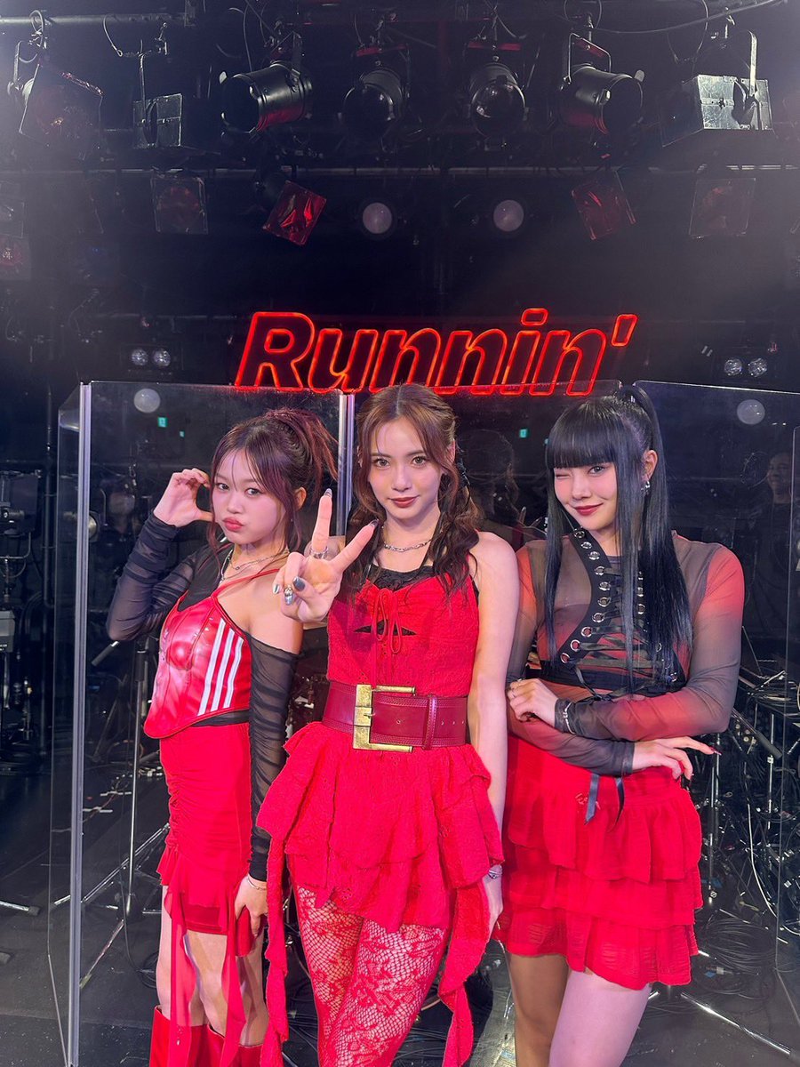 iscream_ldh's tweet photo. iScream LIVE TOUR 2024 "Runnin'"
in OSAKA

YUNAの地元、さすが関西パワーでした🐙

NEXT 12/20 FUKUOKA
ファイナル楽しみましょう❤︎

#iScream #RUI #YUNA #HINATA
#Runnin' #LIVE https://t.co/h2S2hlUHOW
