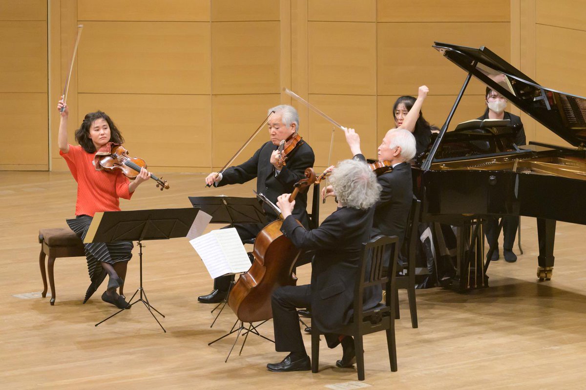 yu_kosuge's tweet photo. Great to be back to Art Tower Mito resident ensemble “New Davidbuendler“ with some of most wonderful pieces of all time.. #faure trio #schumann quintet
With
#sayakashoji
#stevenisserlis #specialguest
#kazuhideisomura #kikueiikeda
#arttowermito #kioihall https://t.co/XDQCnWd7pX