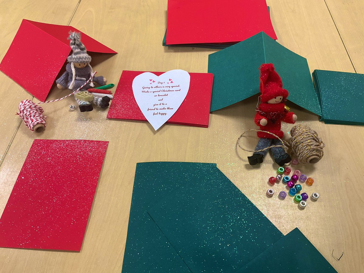 MonktonKG's tweet photo. Day 7 - Today’s kindness challenge: Make a card or a bracelet for a friend! #MonktonKindergarten have been busy creating lovely gifts. https://t.co/hW7ZhGJVQT