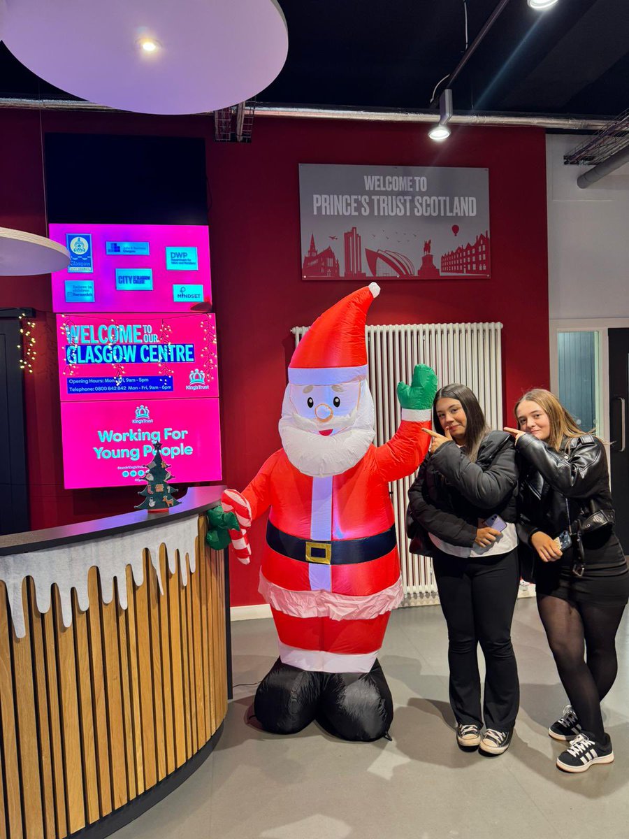 OLSPBus_Comp tweet media