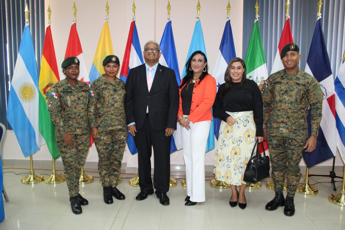 SIECPanama's tweet photo. CONVERSATORIO DEL SIEC: UN VIAJE POR LA CULTURA Y TRADICIONES DE PANAMÁ https://t.co/eIZWcXn5uS
