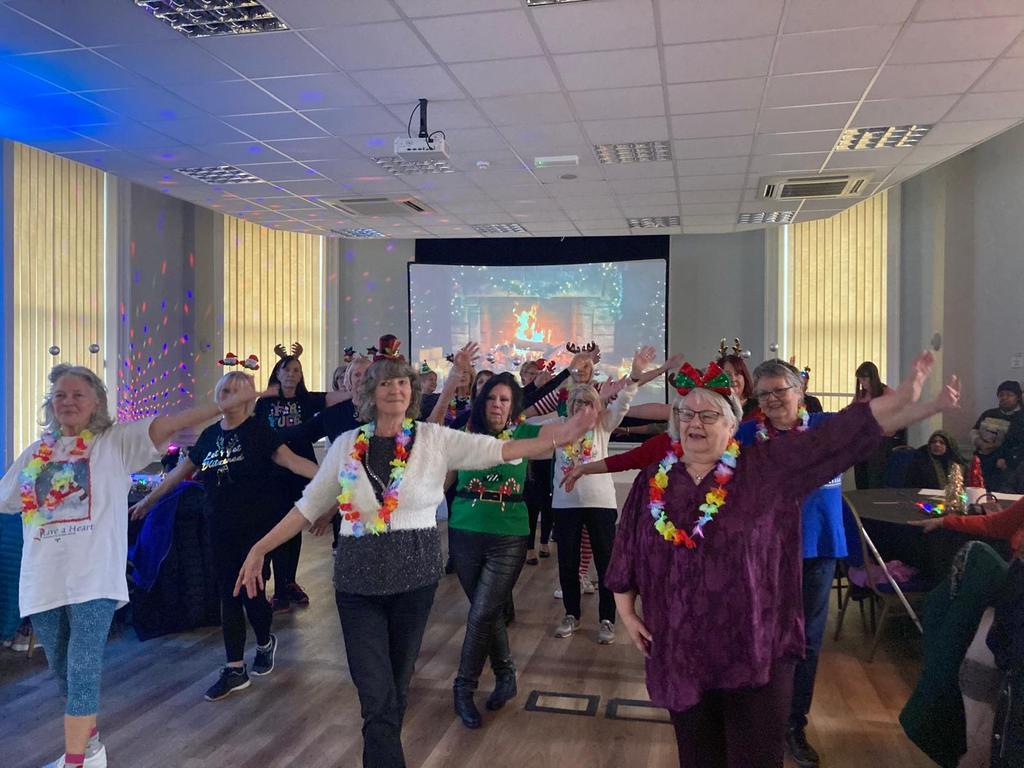 laura liddon tweet media