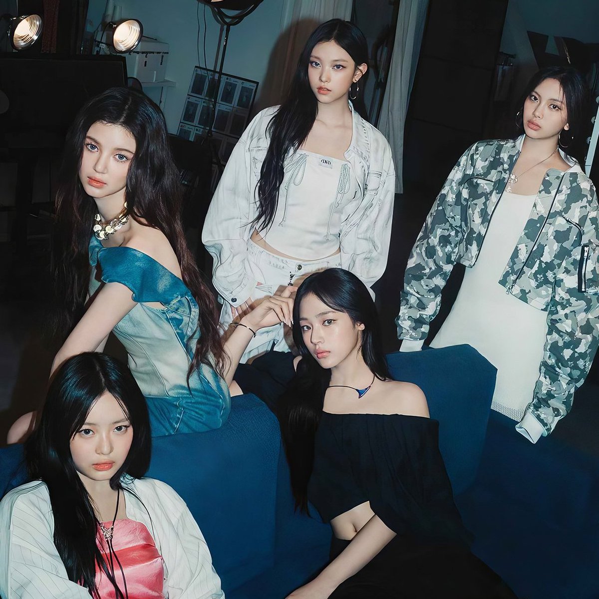 .<a href="/BOYNEXTDOOR_KOZ/">BOYNEXTDOOR</a> (29 weeks) has surpassed NewJeans (27 weeks) and is now the 9th K-Pop group with the most weeks on the Billboard Emerging Artists chart in HISTORY.

#BOYNEXTDOOR #보이넥스트도어 #BND