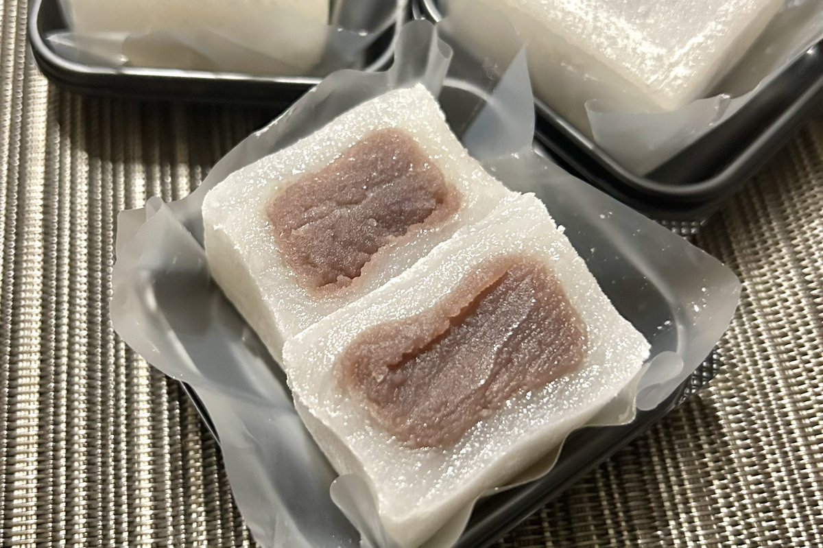 青柳総本家の「餅ういろう」を食べてみました！ モッチリしつつも