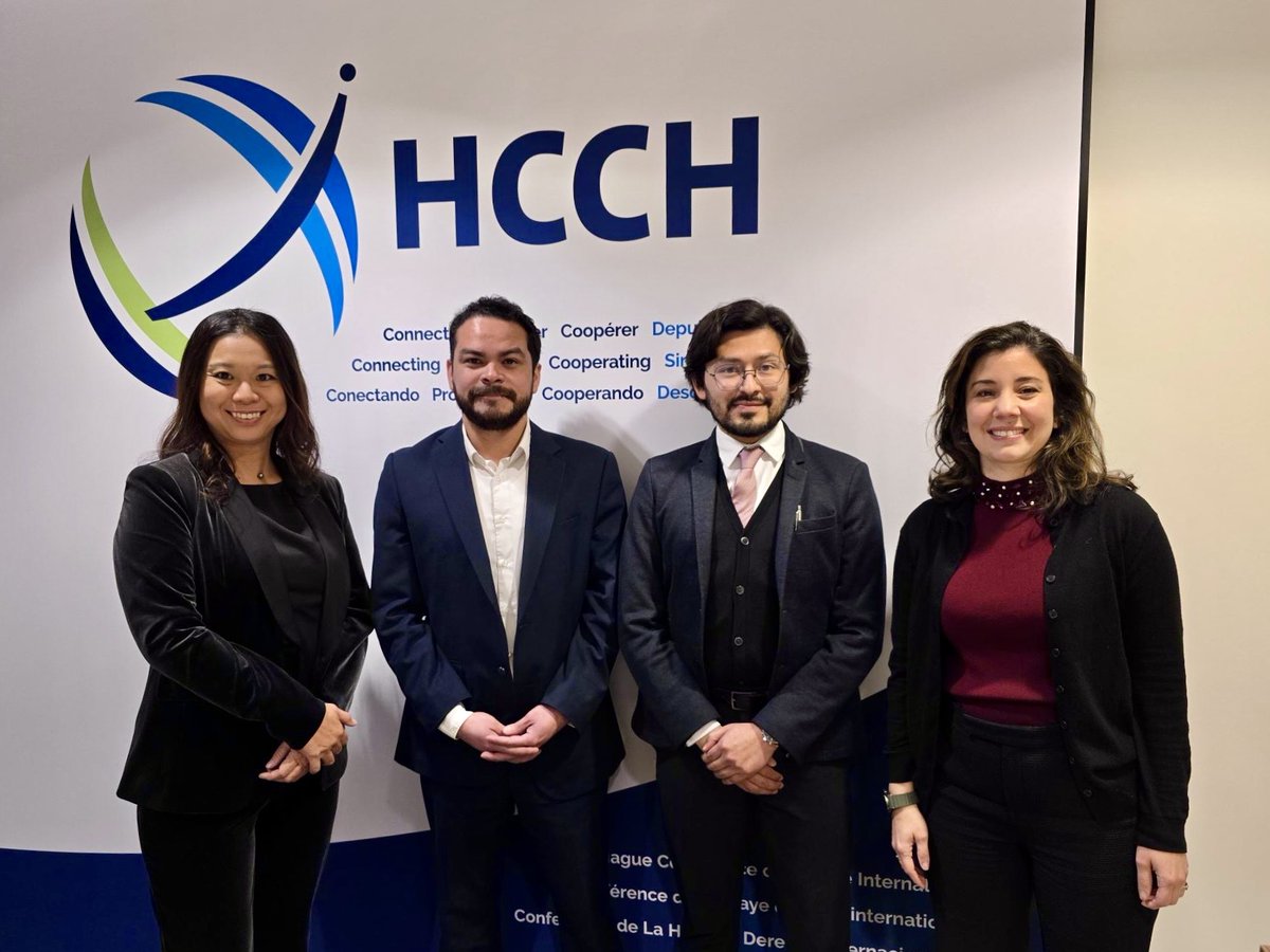 🇸🇻 Ayer, tuvimos el placer de recibir a una delegación de la Embajada de #ElSalvador, que se reunió con representantes de la Oficina Permanente para discutir el Proyecto sobre #MercadosdeCarbono de la #HCCH.

#DerechoInternacionalPrivado