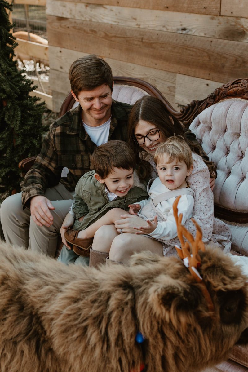 KinderWithKatie's tweet photo. #VIRGINIABEACH FRIENDS!! My beautiful friend, Liz, is hosting a donation photo shoot and all proceeds go to getting a service dog for Allen. Space is limited!
Husbands, Spring minis make a great Christmas gift for your wife. 
@AllenDobbs_KM 
https://t.co/z175e1ALWl https://t.co/iJDaCiCKDP