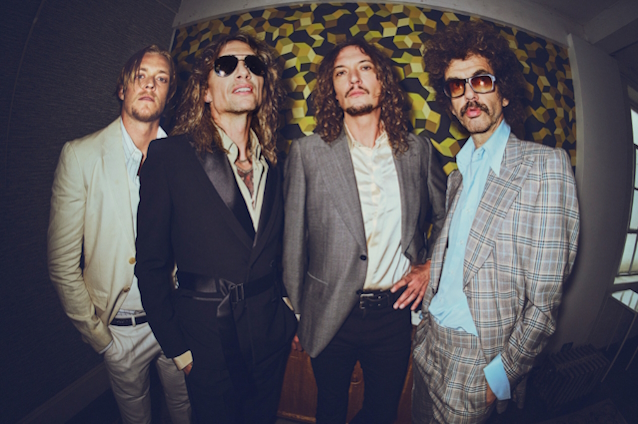 BLABBERMOUTHNET's tweet photo. THE DARKNESS Shares New Single 'I Hate Myself' From Upcoming 'Dreams On Toast' Album https://t.co/QNPwHRzVbo https://t.co/c0EVfks2OV