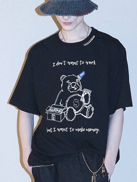alex17ang's tweet photo. Peyz is wearing a t-shirt that says “I don’t want to work, but I want to make money”

He’s so real https://t.co/zNOwT7zu7i