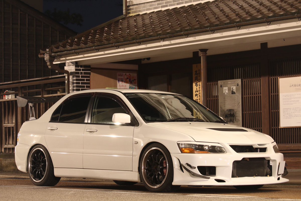 RB25ENR34's tweet photo. 三菱のファミリーカー
ランサーエボリューションⅨ買いました！
エボ界隈の皆様よろしくお願いします！ https://t.co/cBlACrfcFR