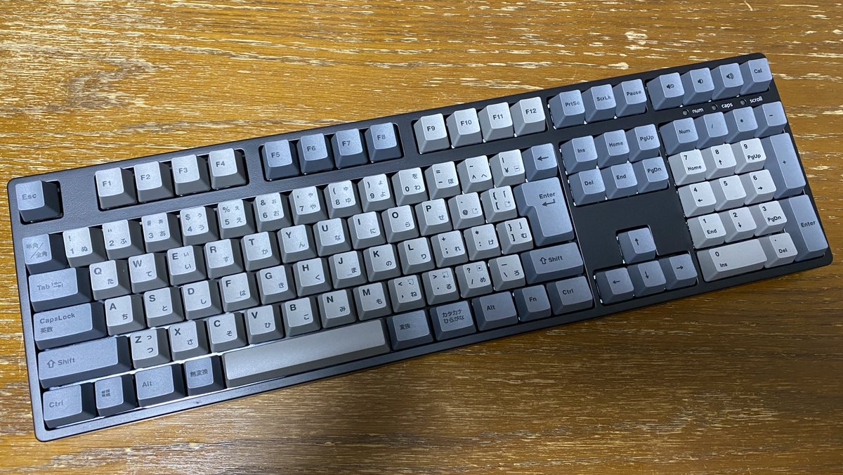 komaru_san's tweet photo. 先日ポチったプリンストンのikbcメカニカルキーボードが届いた！さっそく打鍵感を確かめてみたが、想像以上に素晴らしい！今回茶軸を選んだけどかなりキータッチが軽いし、何と言ってもコトコトという打鍵音が最高！これはいい！かなり気に入った！ #ikbc #キーボード https://t.co/v0cLswJR8G