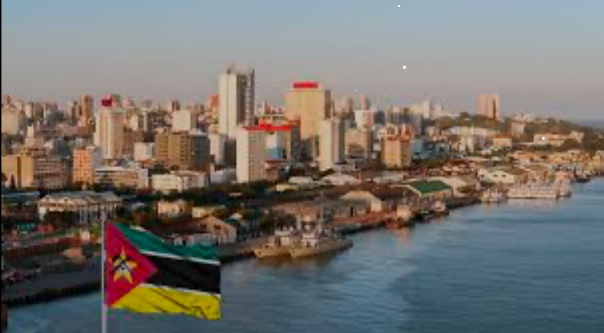 A Dificuldade de Negociar a Paz em Moçambique: Um Olhar sobre o Passado e o Presente

Moçambique enfrenta desafios históricos na gestão de conflitos, caracterizados pela tendência inicial de minimizar crises e pela demora em adotar abordagens inclusivas e eficazes para sua