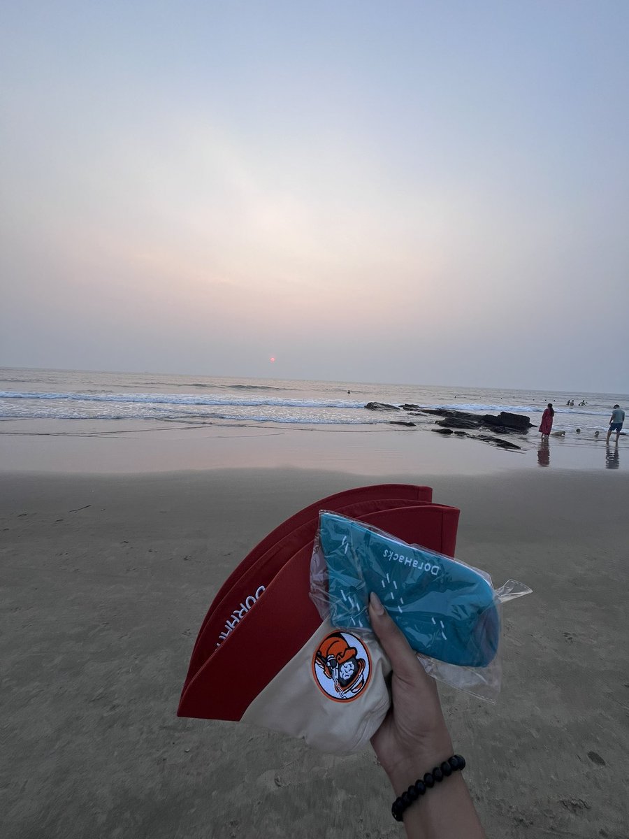 Swags on the beach👀😛 @dorahacks