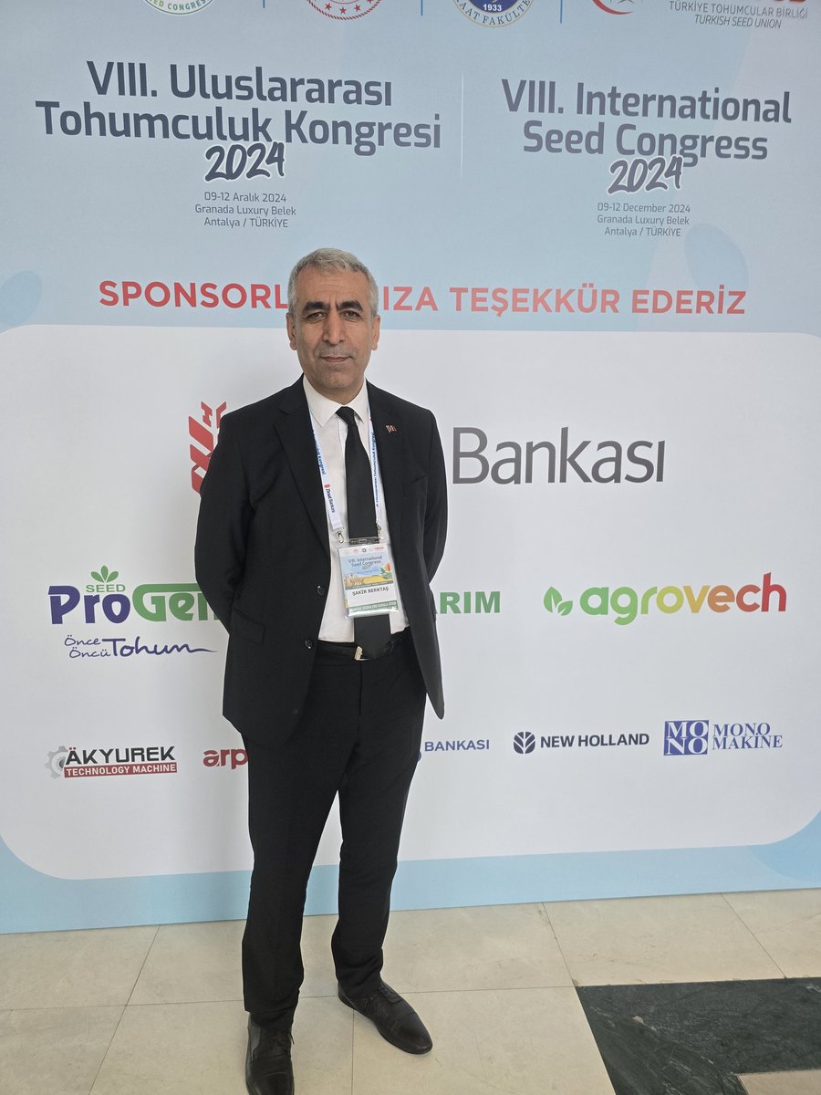 SakirBERKTAS's tweet image. 8. Uluslararası Tohumculuk Kongresi...🇹🇷🌎✒️🔎🌱🌾🫛🌻
#toprak #tarım #tohum
@TTSMM3