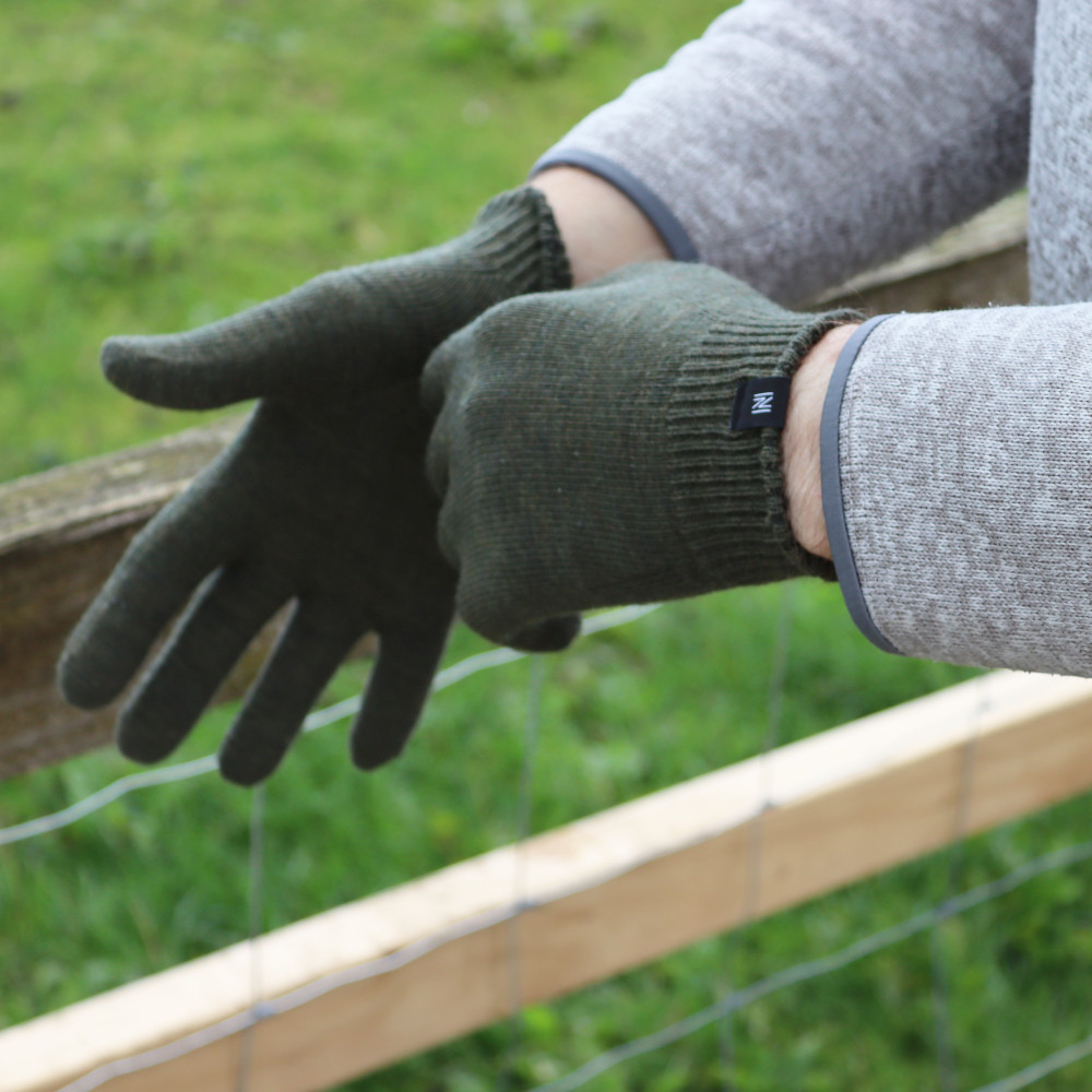 Elevate your winter style with Bibury Merino Wool gloves—luxuriously soft, naturally warm, and crafted for any cold-weather adventure. #gloves #winteraheadoutnow #fashion #outdoors #norfolksocks