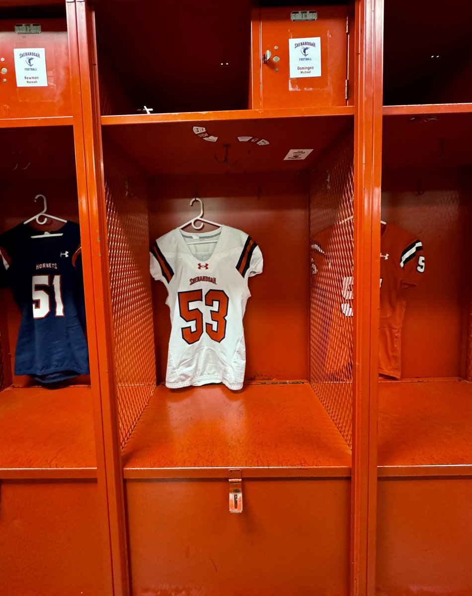 mdomingos06's tweet photo. Had a great time at @SUhornetsFB this weekend. Thank you @56ways and @yoder847 for the opportunity!! #MAD06 https://t.co/msjt990BGL