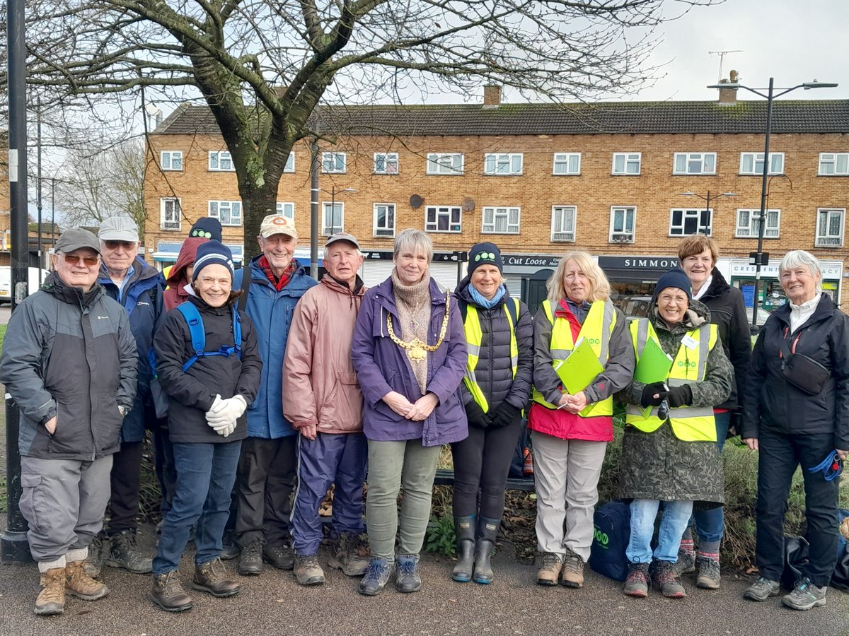 HertfordMayor (@hertfordmayor) on Twitter photo On Monday the <a href="/hertfordmayor/">HertfordMayor</a> Cllr Rachel Carter joined @hertfordshirehealthwalks.
"I was delighted to get out in the fresh air with the health walkers exploring Panshanger Park and chatting to fellow walkers - thanks very much to the brilliant volunteers"
hertfordshire.gov.uk/services/recyc… On Monday the <a href="/hertfordmayor/">HertfordMayor</a> Cllr Rachel Carter joined @hertfordshirehealthwalks.
"I was delighted to get out in the fresh air with the health walkers exploring Panshanger Park and chatting to fellow walkers - thanks very much to the brilliant volunteers"
hertfordshire.gov.uk/services/recyc…