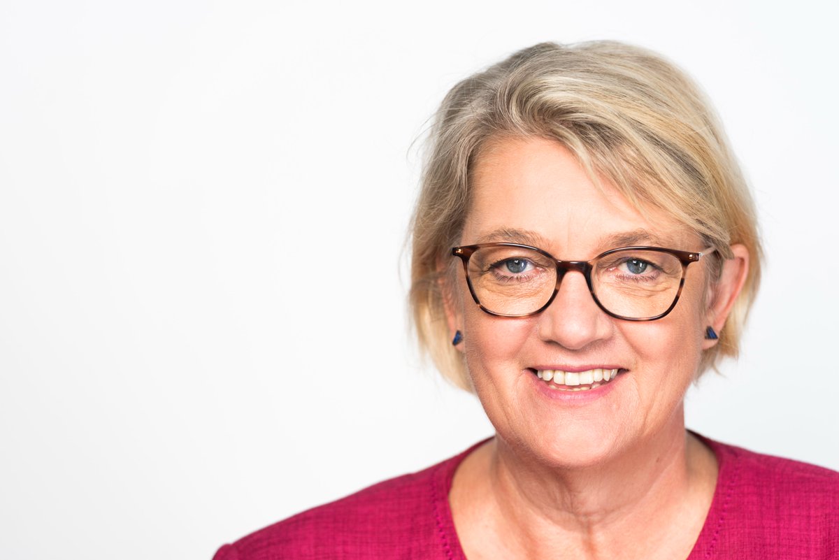 Im Gespräch mit "TK spezial" beleuchtet die Bundestagsabgeordnete Kordula Schulz-Asche, wie die Zukunft der Pflege aussehen könnte und wie sie sich die Zeit nach ihrer aktiven Politik-Karriere vorstellt: tk.de/presse/themen/… <a href="/K_SA/">Kordula Schulz-Asche 🇪🇺🇺🇦</a>