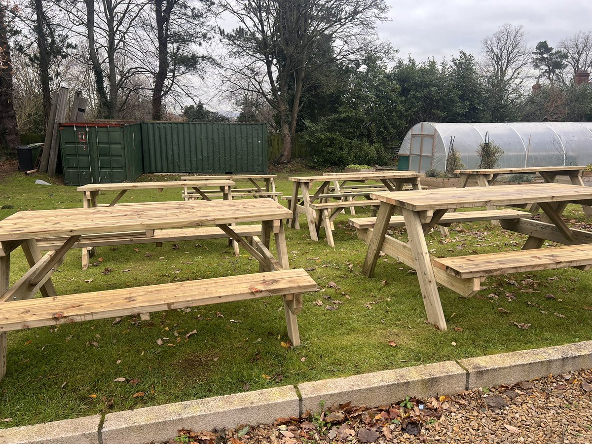 paulamjennings's tweet photo. Make #NavigationHouse your destination and stop off for a cuppa when you are out for a walk over the festive season, with access off the #Towpath at #Blaris #Sprucefield #Lisburn #RareGrazing @lisburnccc @steppingni https://t.co/EofITVrmHy