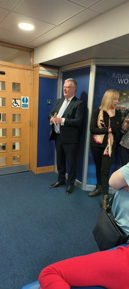 Christine/Alan tweet media