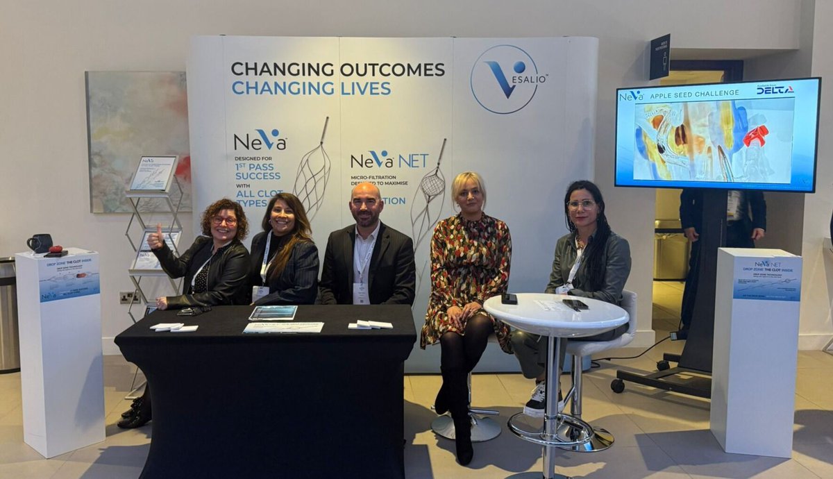 VESALIOcom's tweet photo. ✨#BRAIN2024✨@drpaulbhogal shared results on 4mm #NeVaNET, achieving 94% #1stPassSuccess across 2 centers. Dubbed "Excalibur" by Dr @VladimirKZagreb, Bhogal praised its promise and urged wise use. Thanks, Dr @AmeerEHassan for presenting #NeVaVS outcomes for post-#asah #vasospasm https://t.co/vC0Ao8TxkO