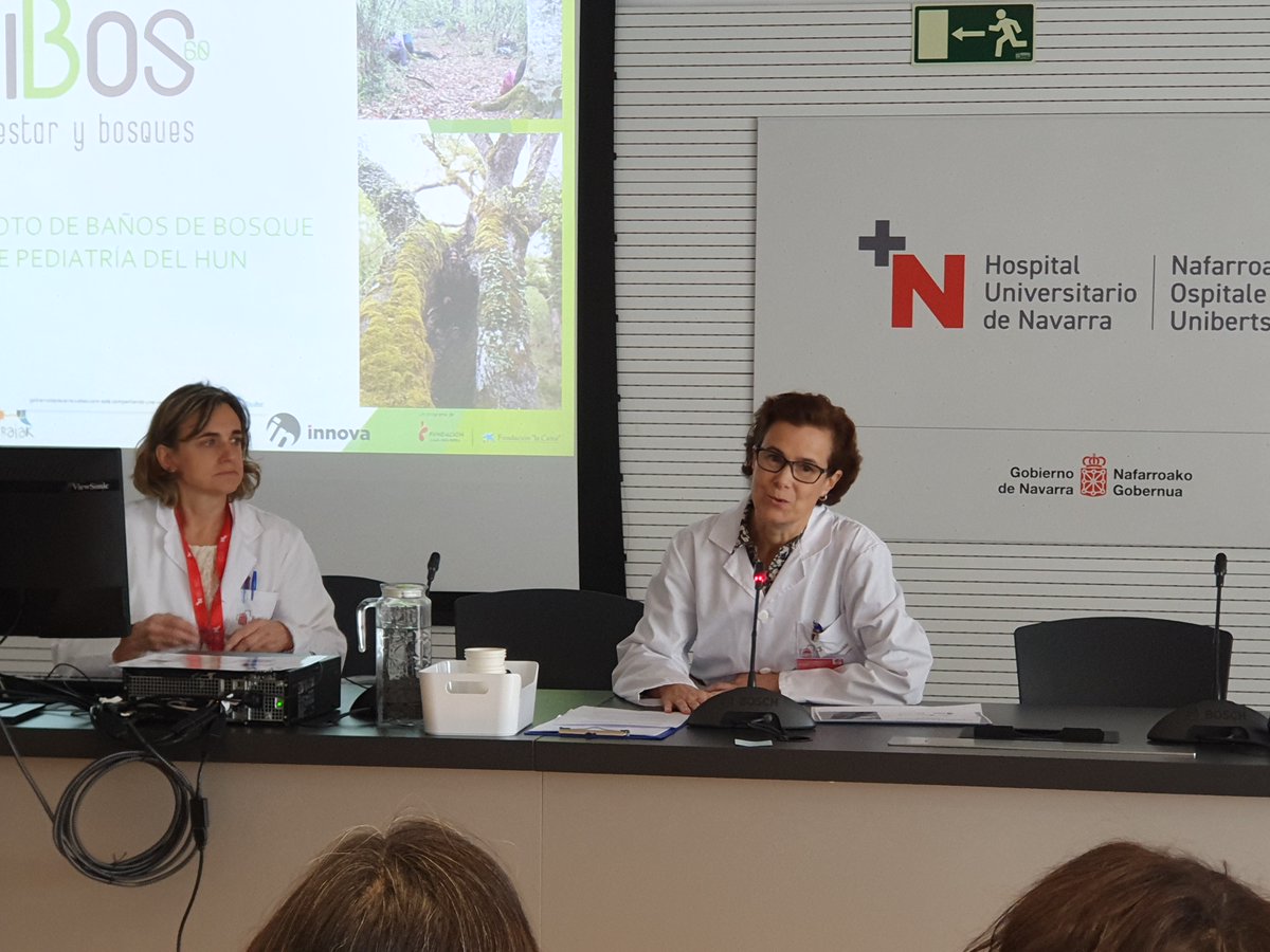salud_na's tweet photo. El consorcio @0Bibos6 , integrado por las entidades @GureSustraiak , @foresna y Basartea, han presentado a los profesionales de Pediatría del Hospital Universitario de Navarra los programas piloto de baños de bosque que se implementarán con pacientes crónicos de pediatría del HUN https://t.co/S6EmLIYBMr