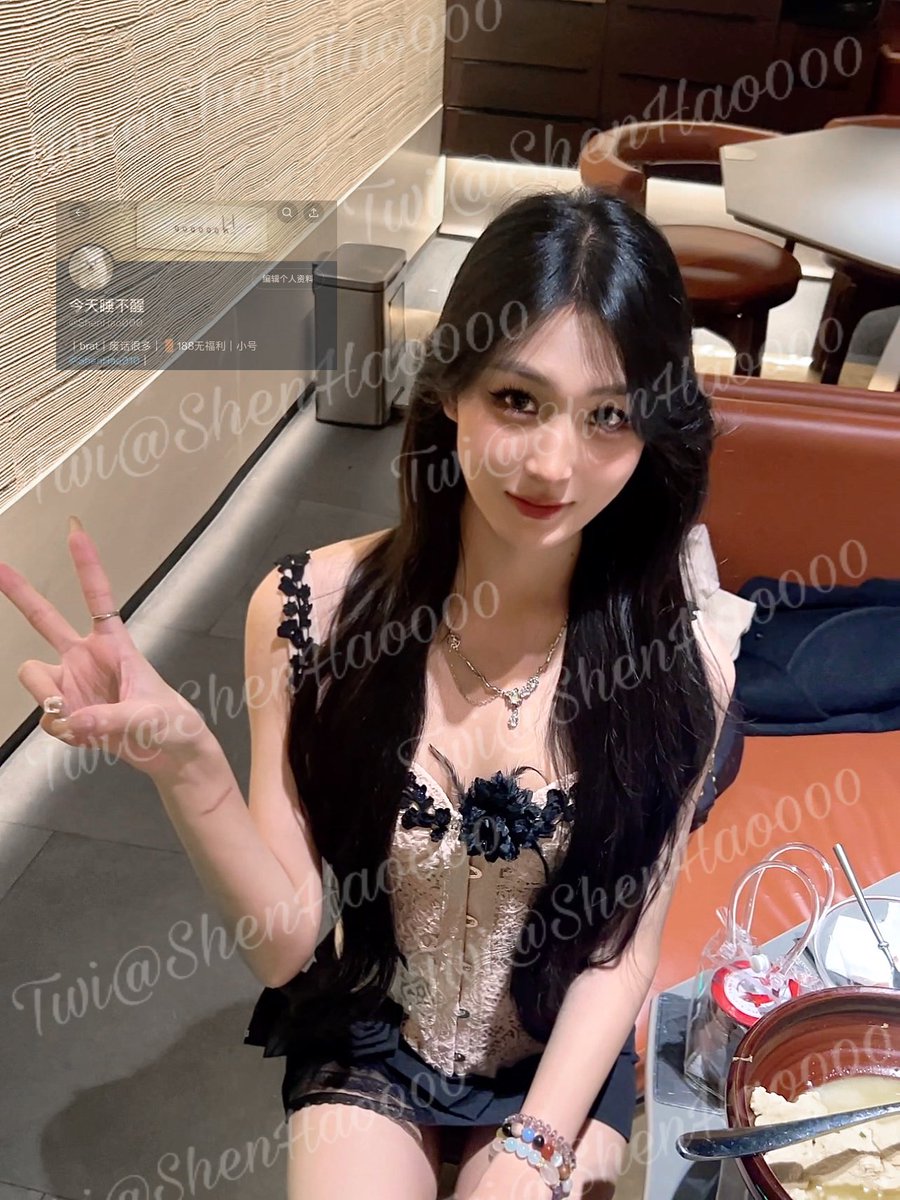 在超市 我悄悄把手伸到条形扫描器上 只见屏幕显示猪蹄8元 我以为机器坏了 把脸凑过去看 屏幕显示猪头肉五元 https://t.co/NYiSS9pG8r