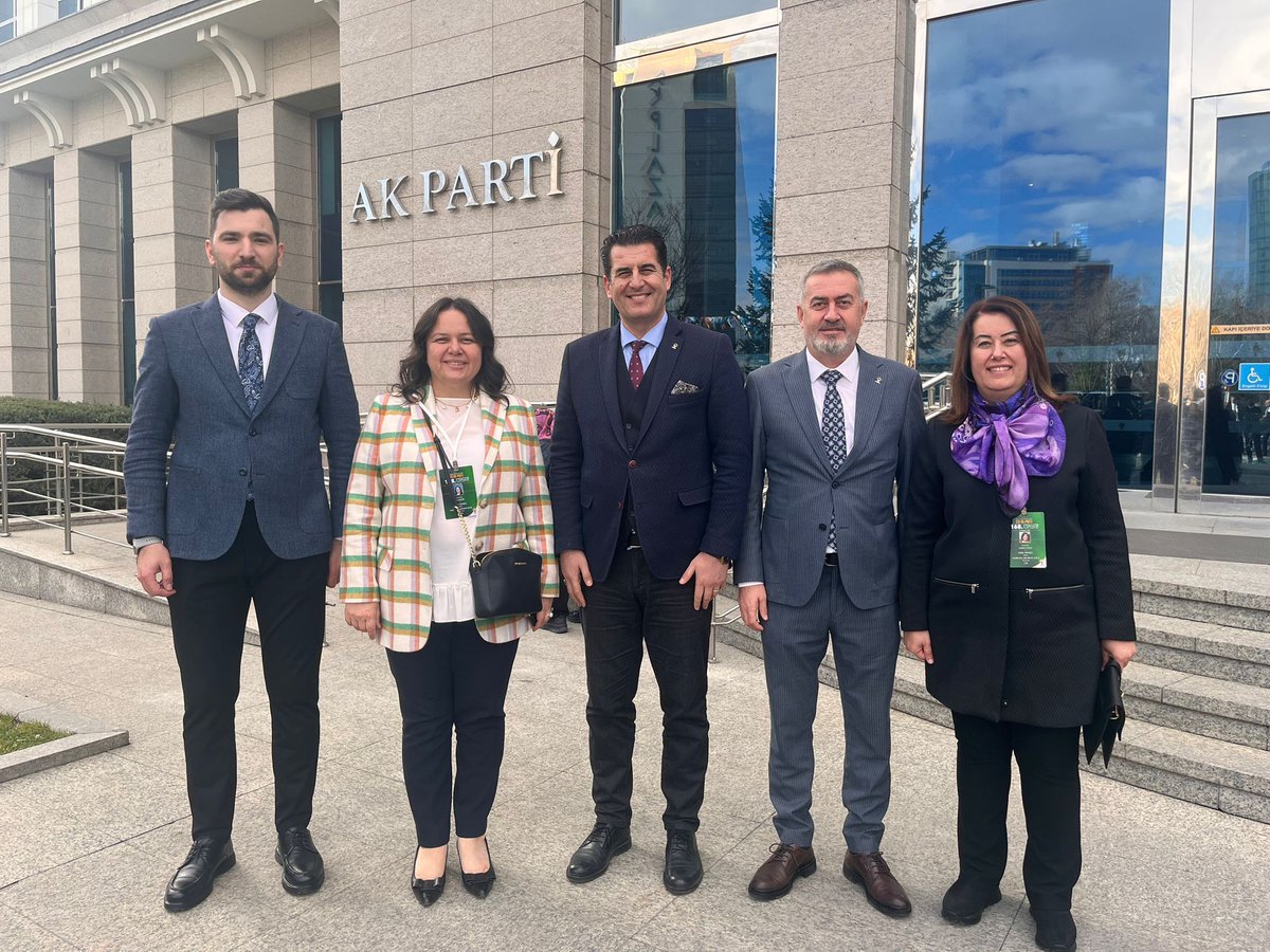 İl Başkanımız Sayın Yücel Güngör, İlçe Başkanımız Sayın Osman Özpek ve Gençlik Kolları MKYK Üyemiz Sayın Osman Nuri Nazlıer; Denizli Milletvekilimiz ve Genel Merkez Kadın Kolları Tanıtım Medya Başkanı Sayın Nilgün Ök’ü Ak Parti Genel Merkez’de ziyaret ettiler.