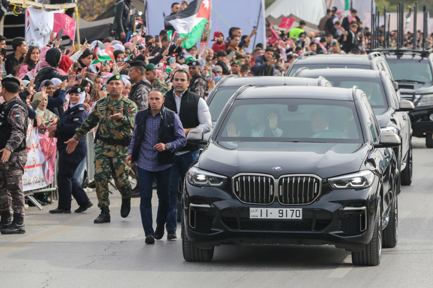 PetranewsEN's tweet photo. His Majesty King Abdullah II, accompanied by His Royal Highness Crown Prince Al Hussein, visits #Balqa Governorate as part of outreach visits on the occasion of the #SilverJubilee #Jordan https://t.co/10Vp4U8QAq