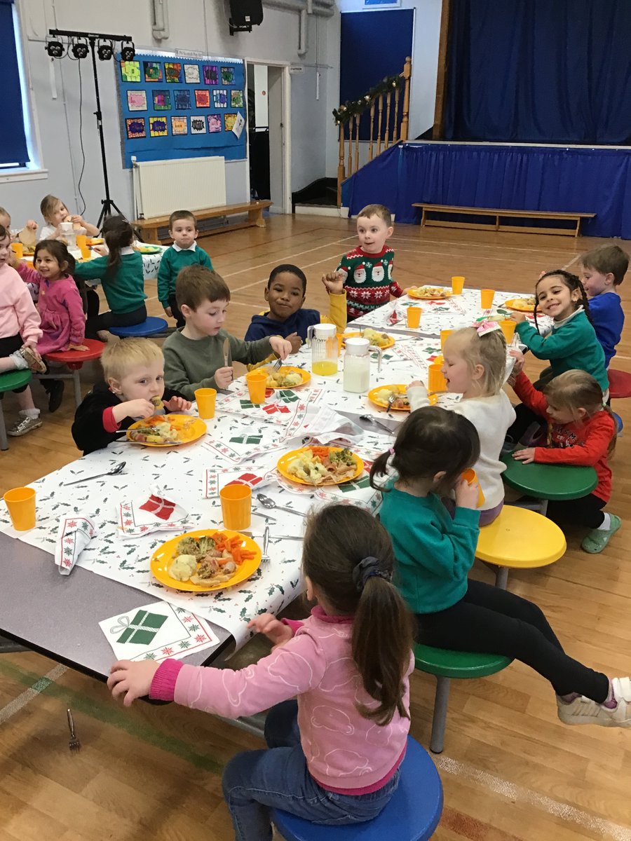 StAndrewsNCML6's tweet photo. We had a lovely Christmas lunch at nursery today. With some dancing along to the Christmas music🎄. https://t.co/7dtNXgtEJu