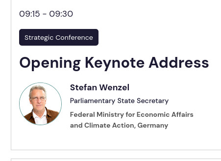 lobbycontrol's tweet photo. Seit gestern trifft sich die internationale und deutsche #Gaslobby zum World LNG Summit in Berlin, um ihre fossilen Interessen zu diskutieren. Warum hält ein Staatssekretär aus dem Wirtschaftsministerium dort eine Begrüßungsrede? Es braucht endlich Abstand zur fossilen Lobby! https://t.co/uogXYwHHCm