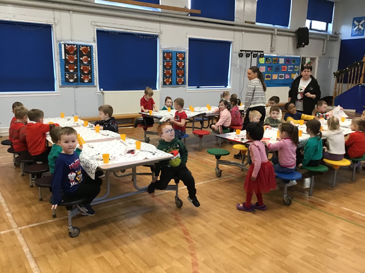 StAndrewsNCML6's tweet photo. We had a lovely Christmas lunch at nursery today. With some dancing along to the Christmas music🎄. https://t.co/7dtNXgtEJu