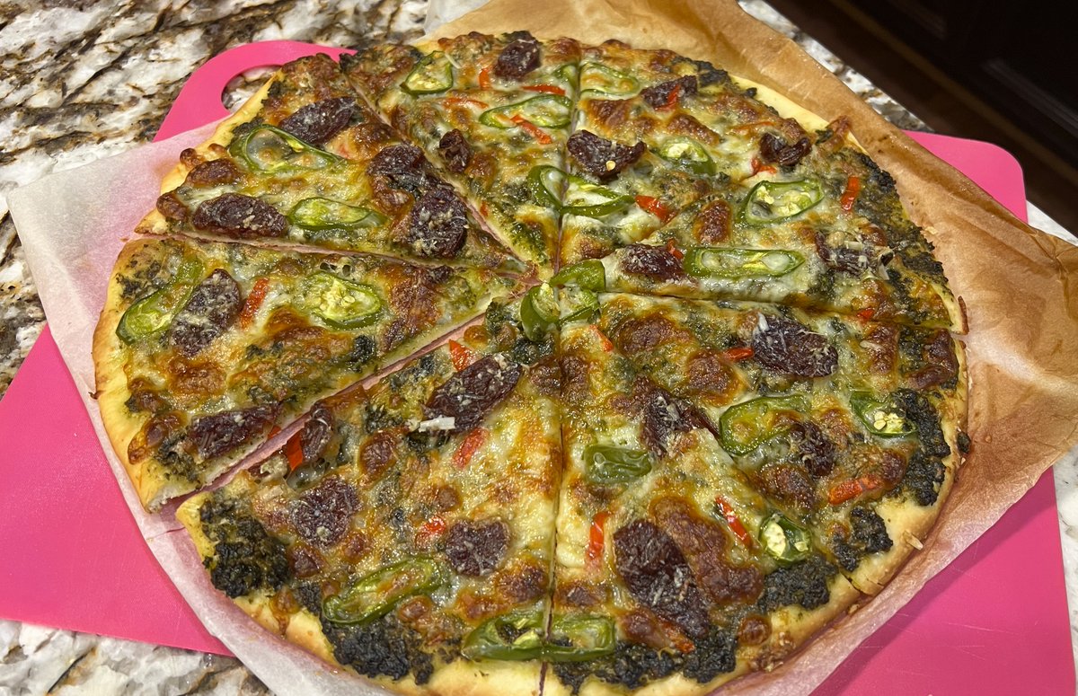 Can you make a good home #pizza using a grocery store crust? We did so you can decide! Click here: mainlinepizzaquest.blogspot.com/2024/12/review…